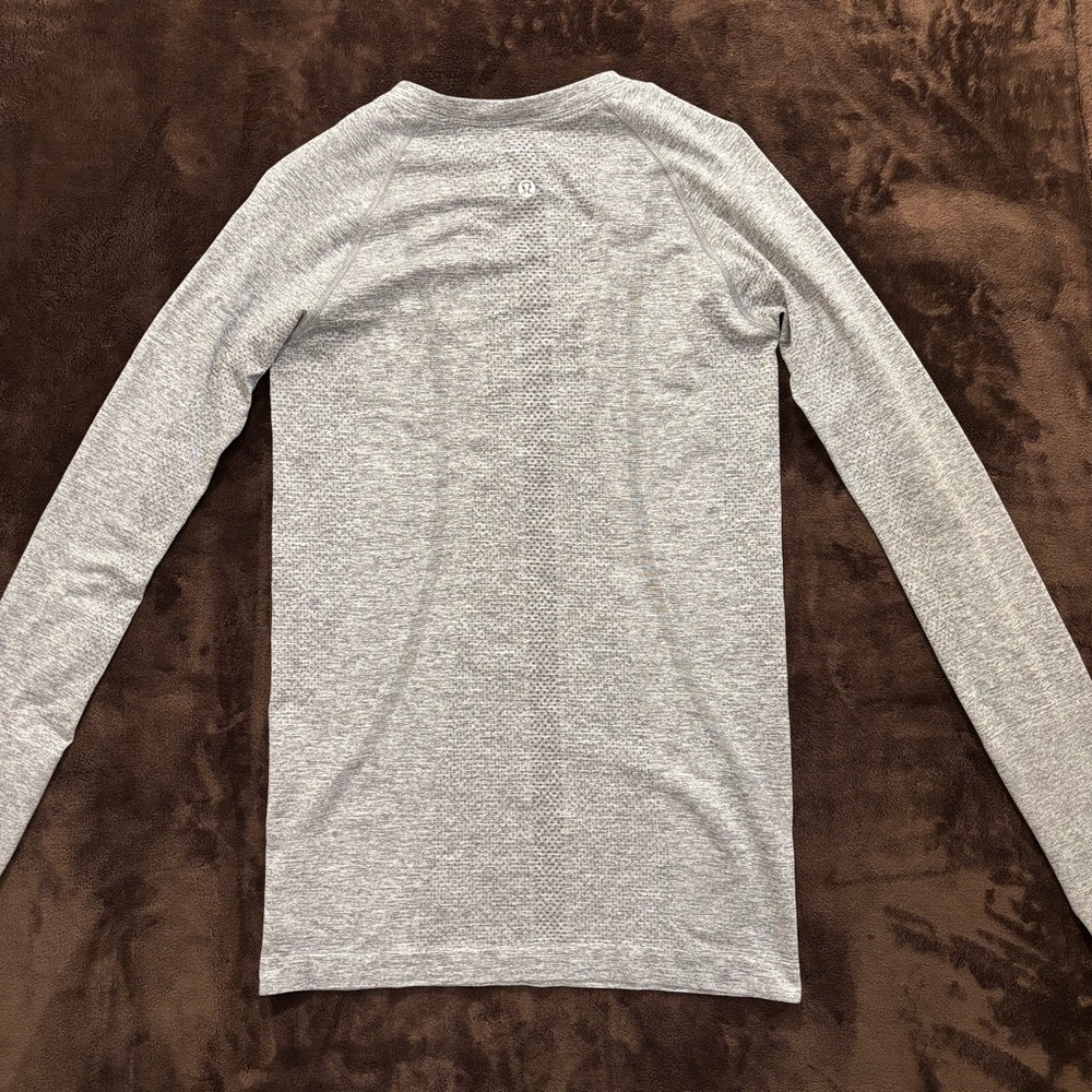 Lululemon Gray Swiftly Tech Long Sleeve Women’s Size 6 Shirt 2.0 Hip Length - Picture 3 of 7